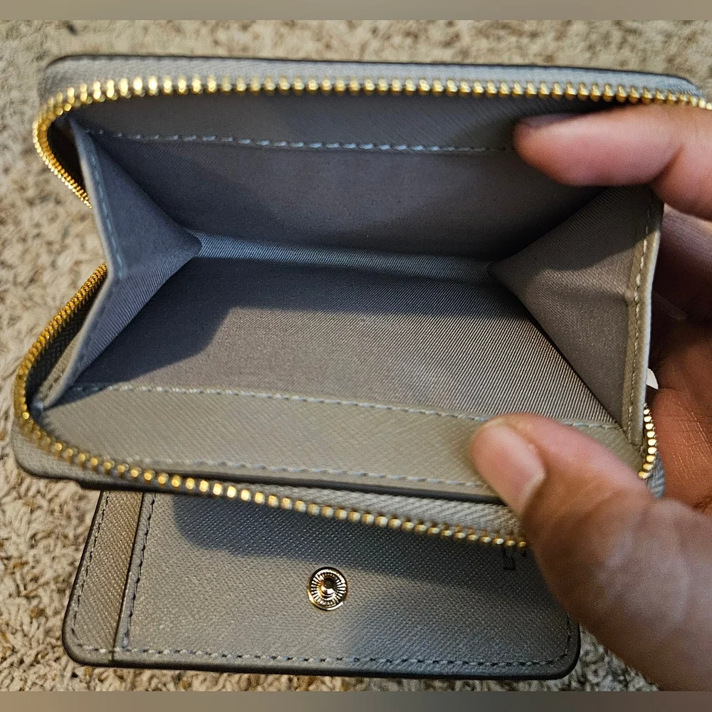 Tory Burch Robinson Bifold Wallet